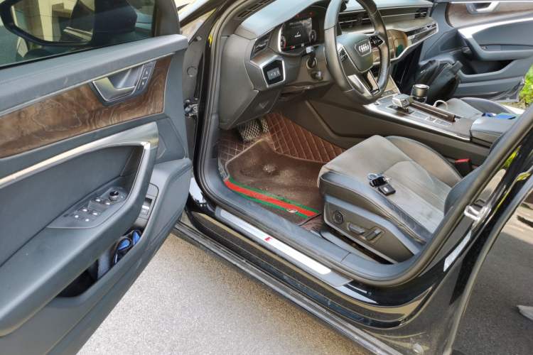 Used Audi A6L 2022 40 TFSI Luxury Dynamic Model Driver Seat