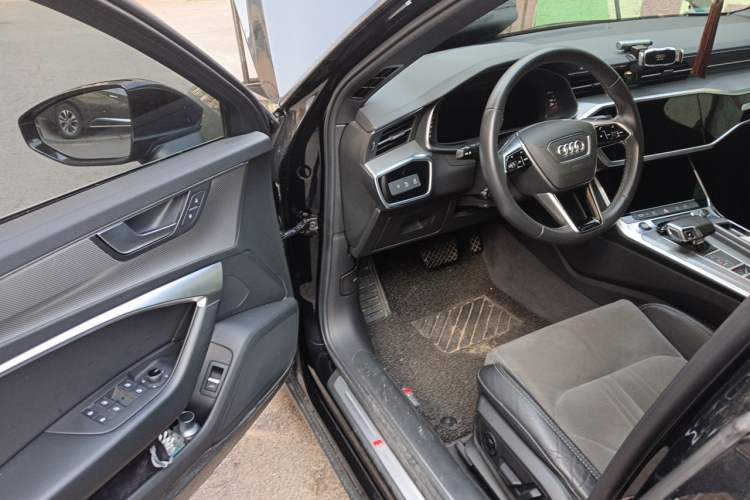 Used Audi A6L 2022 40 TFSI Luxury Dynamic Model Driver Seat