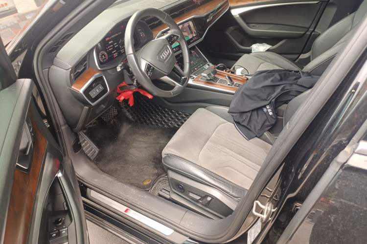 Used Audi A6L 2022 45 TFSI Prestige Dynamic Edition Driver Seat