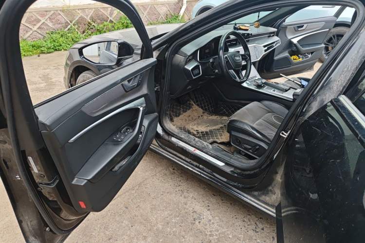 Used Audi A6L 2022 40 TFSI Luxury Dynamic Model Driver Seat