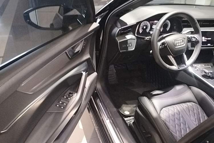 Used Audi A6L 2022 45 TFSI Prestige Dynamic Edition Driver Seat