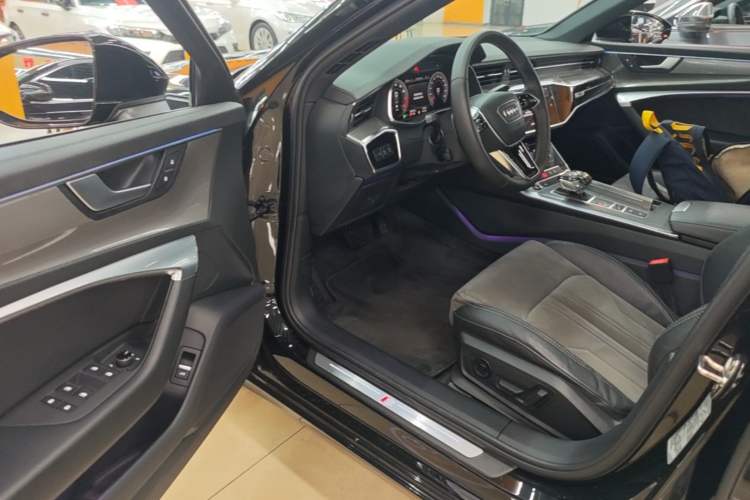 Used Audi A6L 2022 45 TFSI Prestige Dynamic Edition Driver Seat