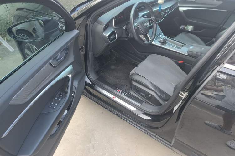 Used Audi A6L 2022 40 TFSI Luxury Dynamic Model Driver Seat
