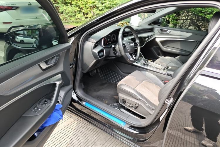 Used Audi A6L 2022 40 TFSI Luxury Dynamic Model Driver Seat