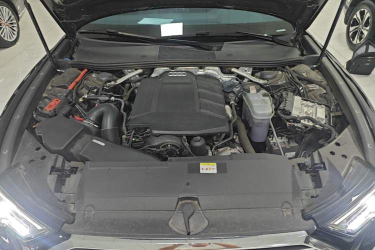 Used Audi A6L 2022 45 TFSI quattro Prestige Dynamic Edition Engine Bay