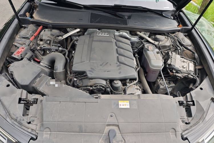 Used Audi A6L 2022 40 TFSI Luxury Dynamic Model Engine Bay