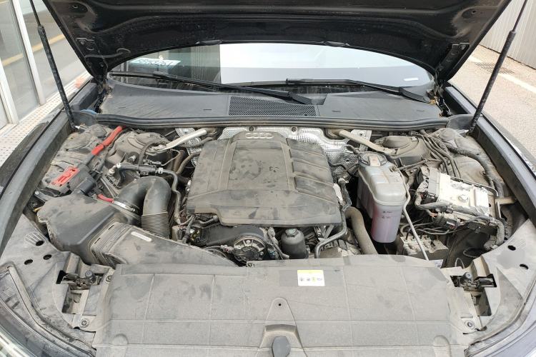 Used Audi A6L 2022 45 TFSI Prestige Dynamic Edition Engine Bay