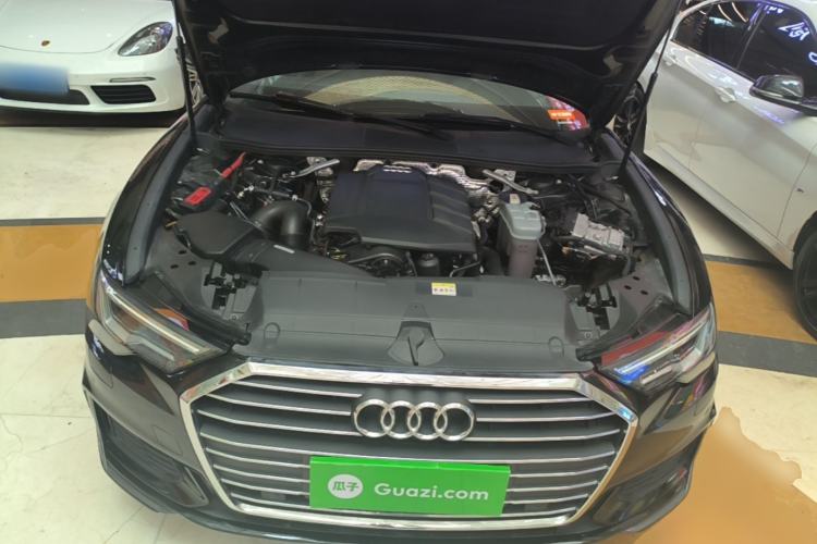 Used Audi A6L 2022 40 TFSI Luxury Dynamic Model Engine Bay