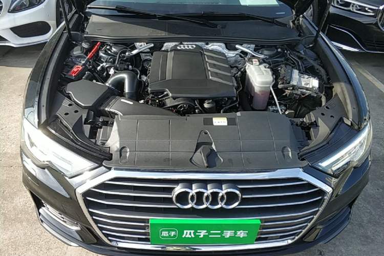 Used Audi A6L 2022 40 TFSI Luxury Dynamic Model Engine Bay