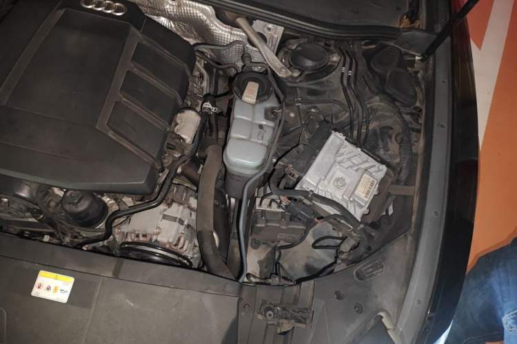 Used Audi A6L 2022 45 TFSI Prestige Elegant Edition Engine Bay Left