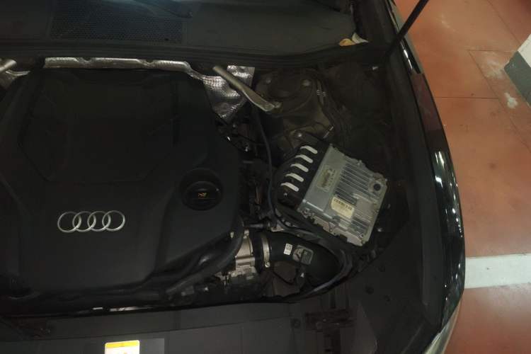 Used Audi A6L 2022 55 TFSI quattro Prestige Elegant Edition Engine Bay Left