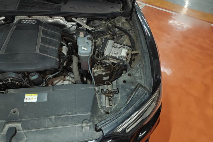 Used Audi A6L 2022 45 TFSI Prestige Dynamic Edition Engine Bay Left