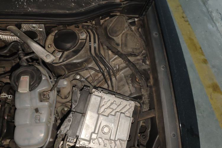 Used Audi A6L 2022 40 TFSI Luxury Dynamic Model Engine Bay Left