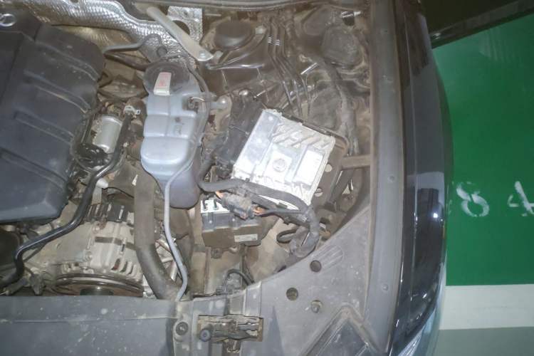 Used Audi A6L 2022 40 TFSI Luxury Dynamic Model Engine Bay Left