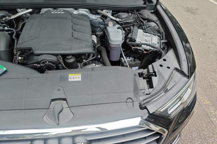 Used Audi A6L 2022 45 TFSI Prestige Dynamic Edition Engine Bay Left