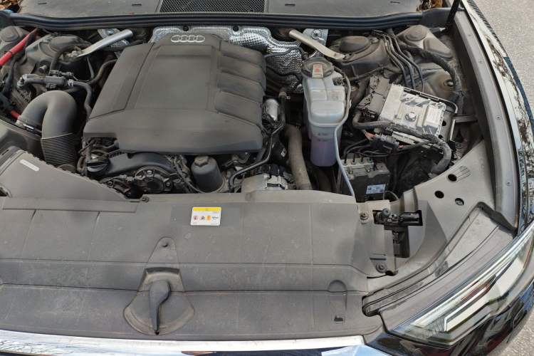 Used Audi A6L 2022 45 TFSI Prestige Elegant Edition Engine Bay Left