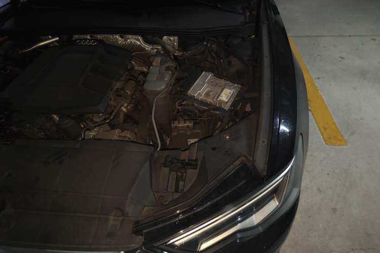 Used Audi A6L 2022 45 TFSI Prestige Elegant Edition Engine Bay Left