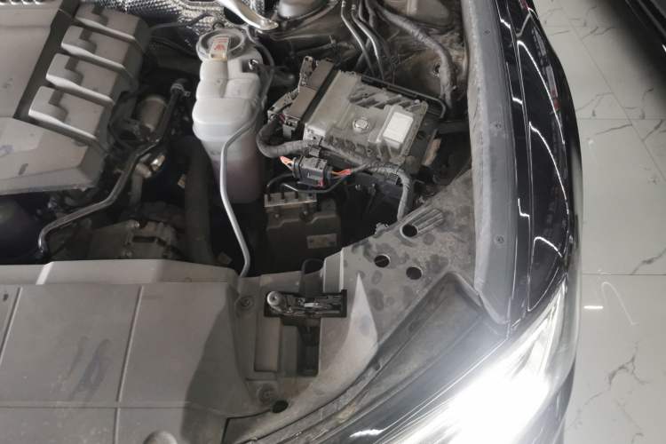Used Audi A6L 2022 45 TFSI Prestige Dynamic Edition Engine Bay Left
