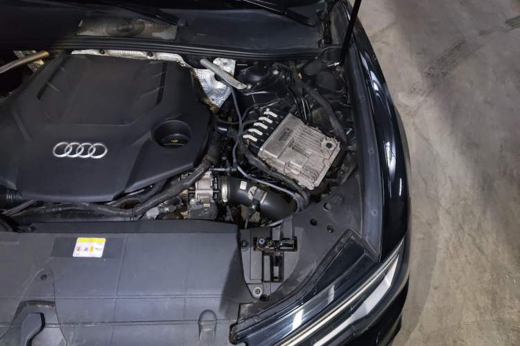 Used Audi A6L 2022 55 TFSI quattro Prestige Dynamic Edition Engine Bay Left