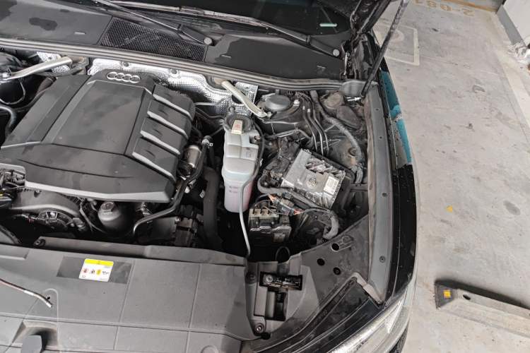 Used Audi A6L 2022 45 TFSI Prestige Dynamic Edition Engine Bay Left