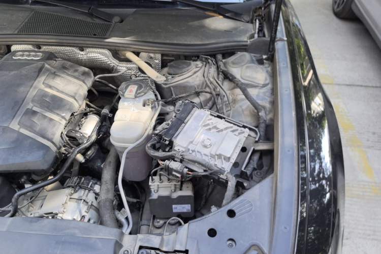 Used Audi A6L 2022 45 TFSI Prestige Dynamic Edition Engine Bay Left