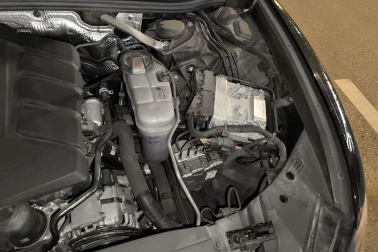 Used Audi A6L 2022 45 TFSI quattro Prestige Dynamic Edition Engine Bay Left