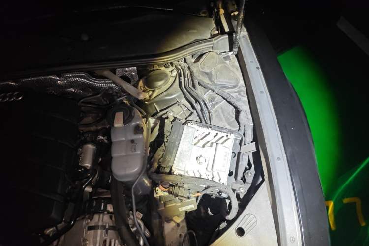 Used Audi A6L 2022 45 TFSI quattro Prestige Elegant Edition Engine Bay Left