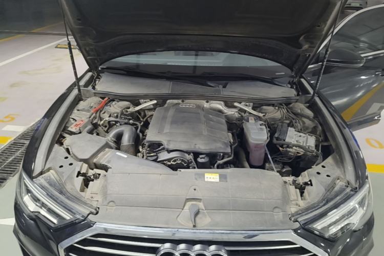Used Audi A6L 2022 40 TFSI Luxury Dynamic Model Engine Bay