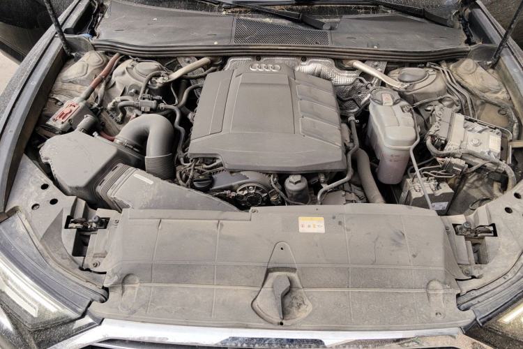Used Audi A6L 2022 40 TFSI Luxury Dynamic Model Engine Bay