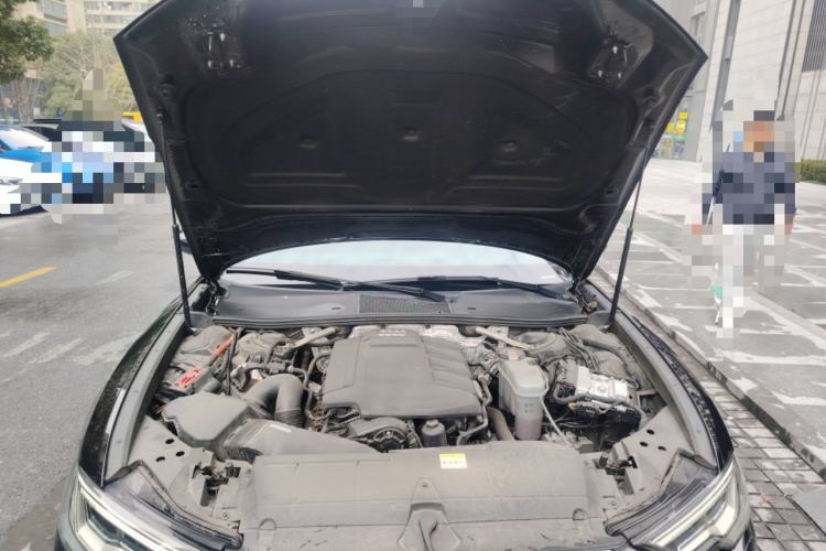 Used Audi A6L 2022 40 TFSI Luxury Dynamic Model Engine Bay