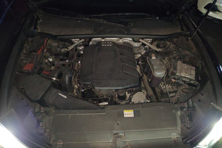 Used Audi A6L 2022 40 TFSI Luxury Dynamic Model Engine Bay