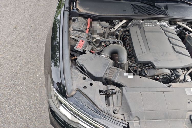 Used Audi A6L 2022 40 TFSI Luxury Dynamic Model Engine Bay Right