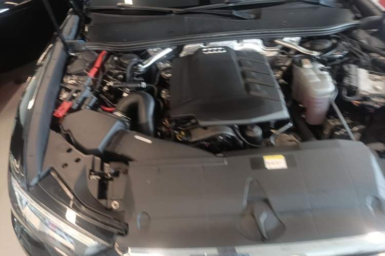 Used Audi A6L 2022 45 TFSI Prestige Elegant Edition Engine Bay Right