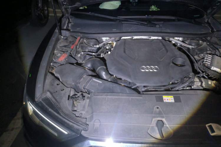 Used Audi A6L 2022 55 TFSI quattro Prestige Dynamic Edition Engine Bay Right