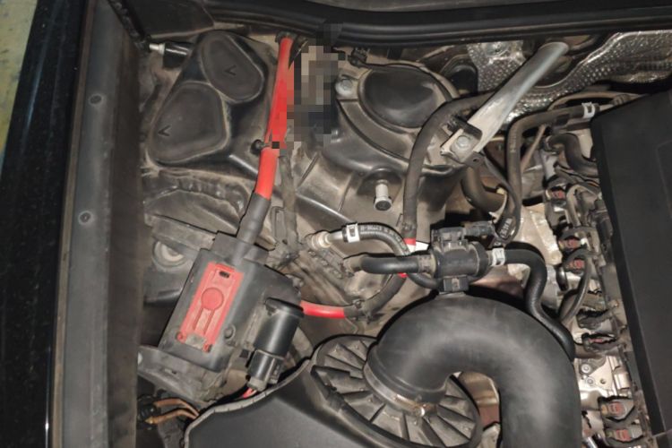 Used Audi A6L 2022 40 TFSI Luxury Dynamic Model Engine Bay Right