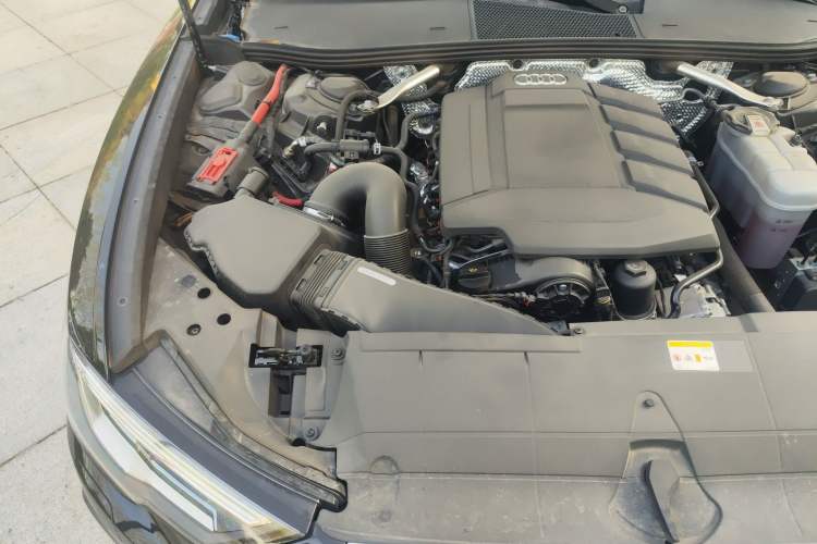 Used Audi A6L 2022 45 TFSI Prestige Dynamic Edition Engine Bay Right