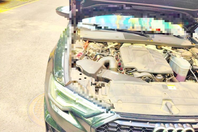 Used Audi A6L 2022 40 TFSI Luxury Dynamic Model Engine Bay Right