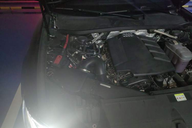 Used Audi A6L 2022 45 TFSI Prestige Dynamic Edition Engine Bay Right