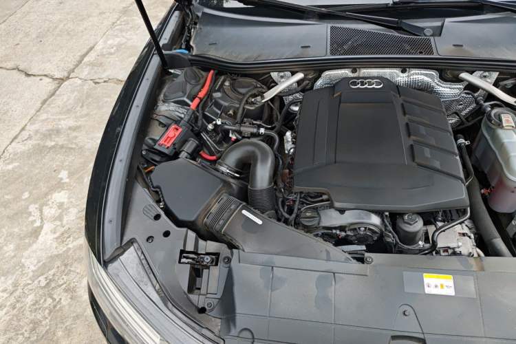 Used Audi A6L 2022 45 TFSI Prestige Dynamic Edition Engine Bay Right