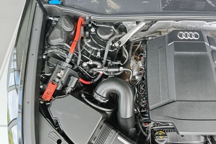 Used Audi A6L 2022 40 TFSI Luxury Dynamic Model Engine Bay Right