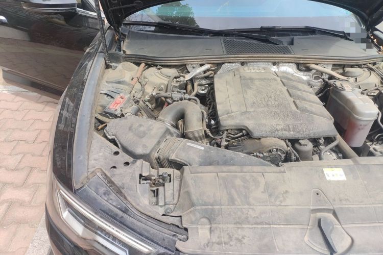 Used Audi A6L 2022 40 TFSI Luxury Prestige Edition Engine Bay Right