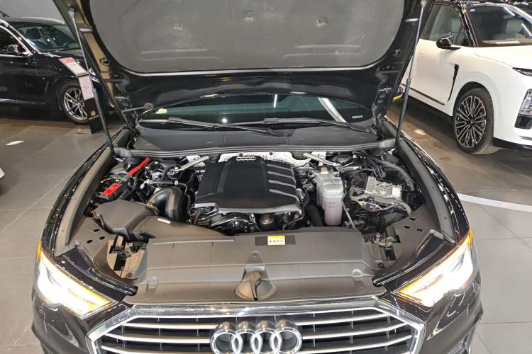 Used Audi A6L 2022 45 TFSI Prestige Dynamic Edition Engine Bay