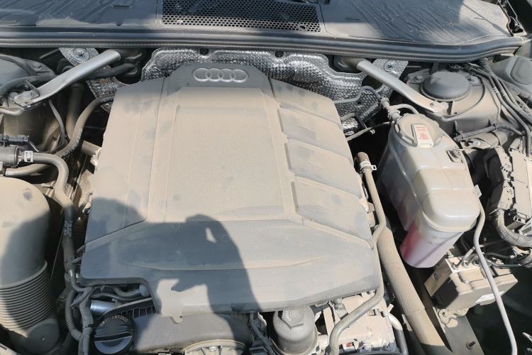 Used Audi A6L 2022 40 TFSI Luxury Dynamic Model Engine Bay