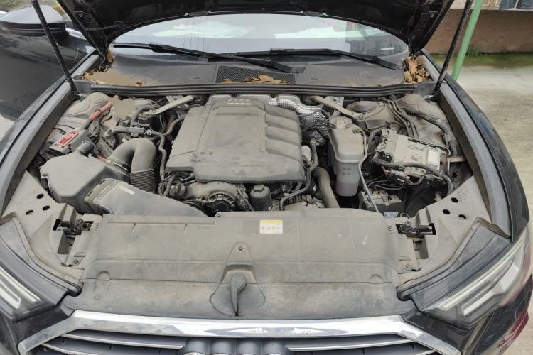 Used Audi A6L 2022 40 TFSI Luxury Dynamic Model Engine Bay