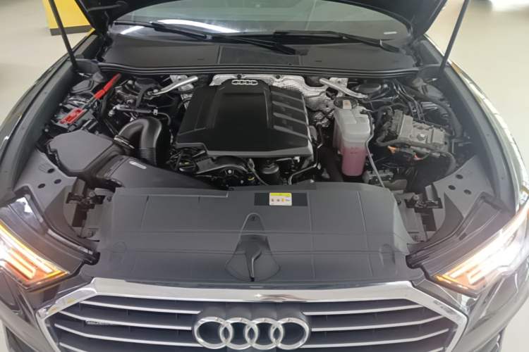 Used Audi A6L 2022 45 TFSI Prestige Dynamic Edition Engine Bay