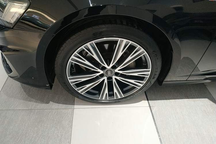 Used Audi A6L 2022 40 TFSI Luxury Dynamic Model Exterior 4