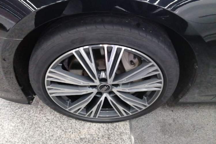 Used Audi A6L 2022 55 TFSI quattro Flagship Dynamic Model Exterior 4