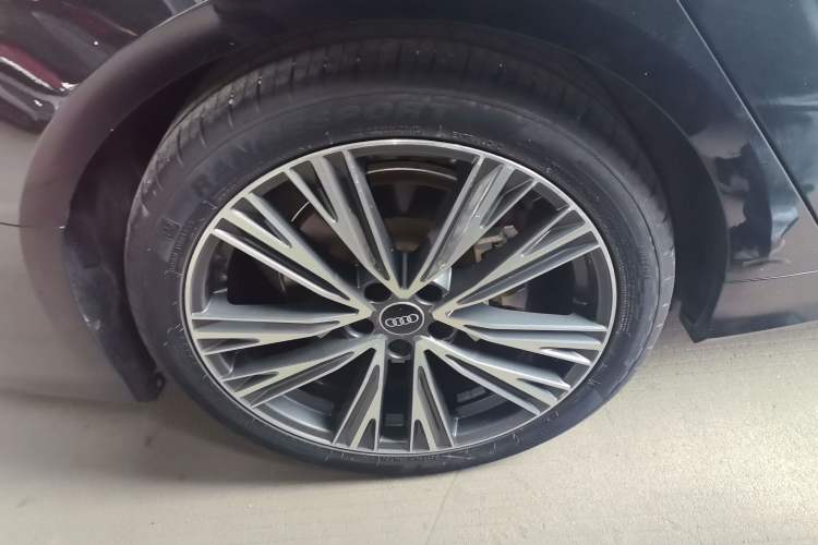 Used Audi A6L 2022 40 TFSI Luxury Dynamic Model Exterior 5