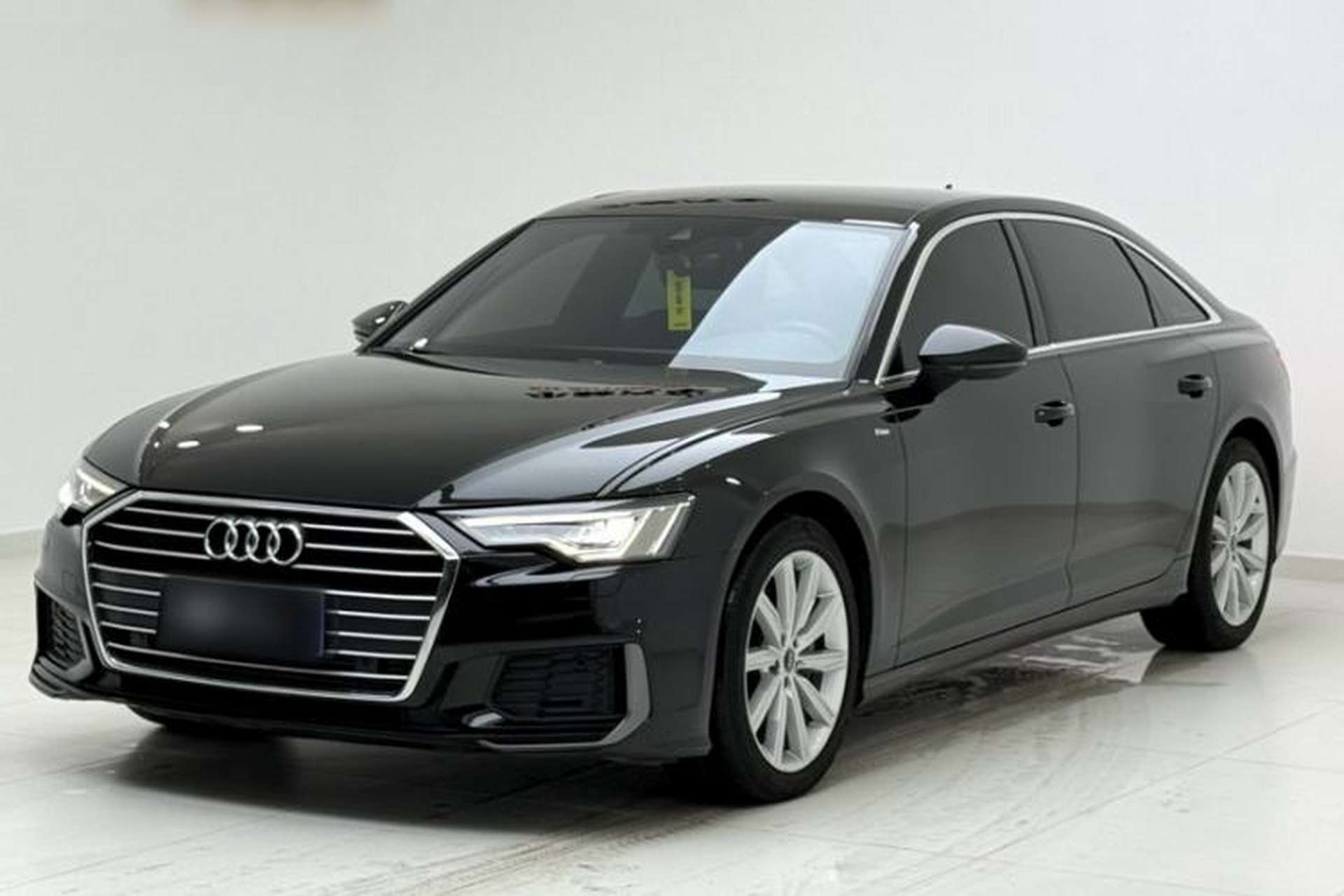 Used Audi A6L 2022 45 TFSI Prestige Dynamic Edition Front Left 45 Deg
