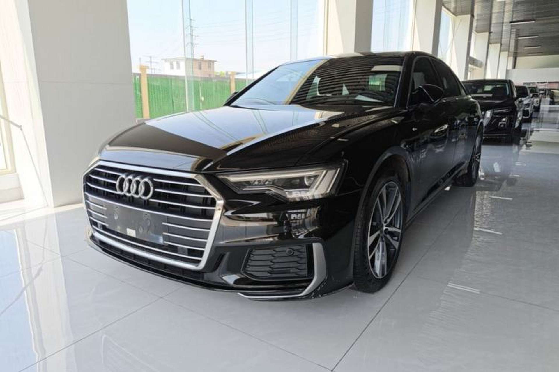 Used Audi A6L 2022 40 TFSI Luxury Dynamic Model Front Left 45 Deg
